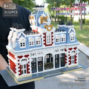 Mould King 11004 Streetview Building Blocks The Station Of The Creamland Model Sets Assembly Bricks Kids 2