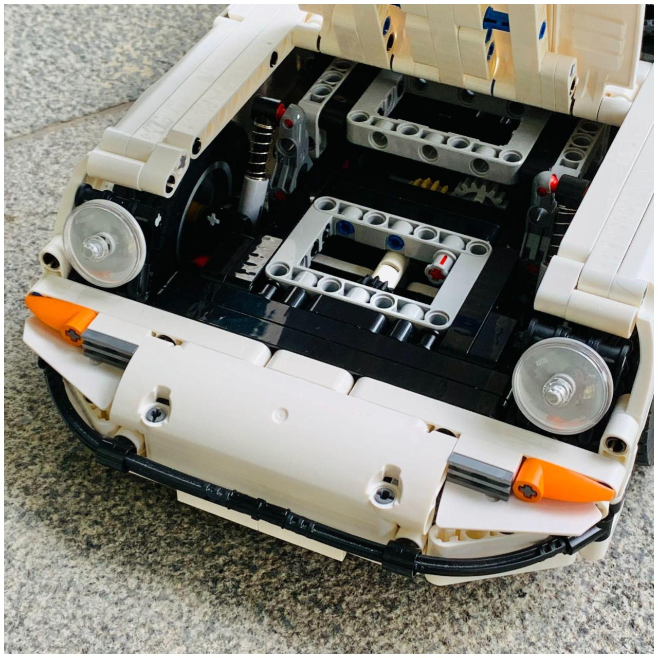 TECHNICIAN MOC-80318 Porsche 911S 2.4 1:10 MOCBRICKLAND