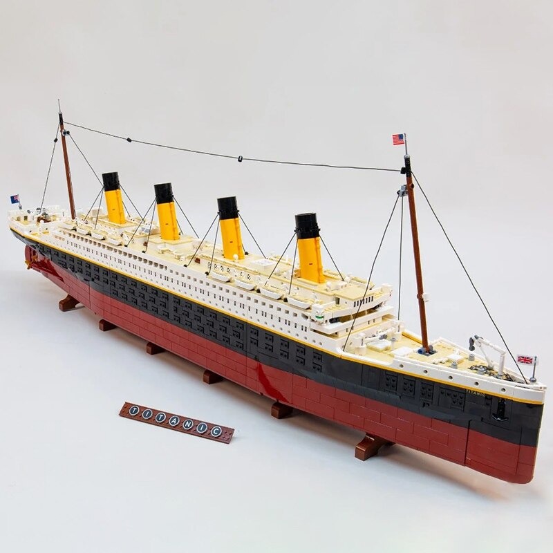 Jie Star 82996 Titanic Ship